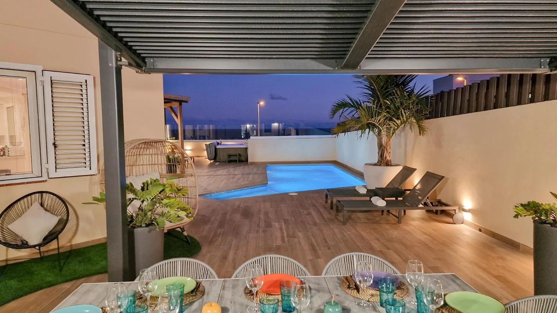 La Casa De Playa - Piscina Y Jacuzzi A 50M Del Mar Vila El Médano 0*,  Espanha