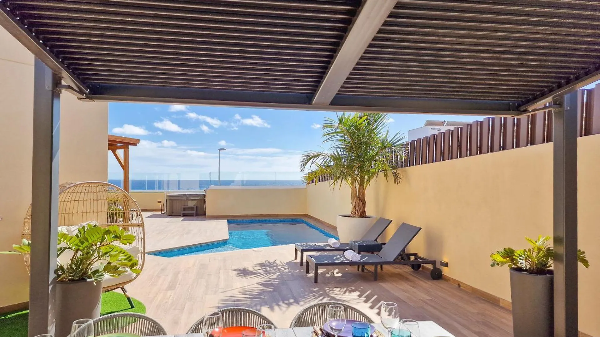 La Casa De Playa - Piscina Y Jacuzzi A 50M Del Mar Vila El Médano 0*,  Espanha